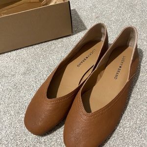 NWT Lucky Brand Alba Flat